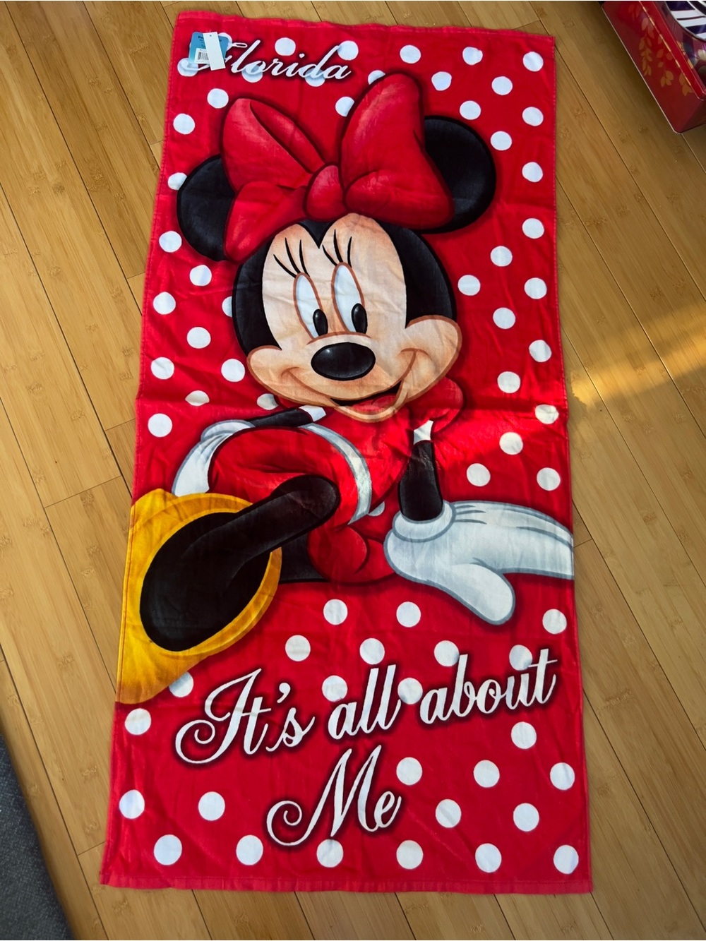 Disney Minnie Mouse "It's All About Me" Beach Towel 28x58’’